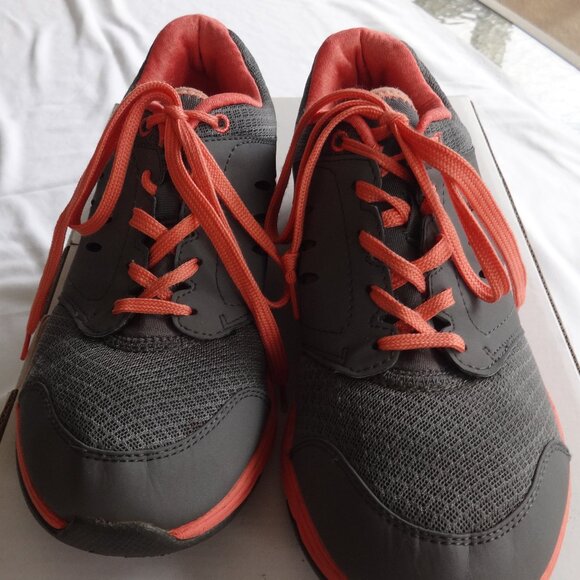 Vionic Venture women's size 10 sneakers Dark Grey mesh with orange laces & trim - Picture 9 of 13